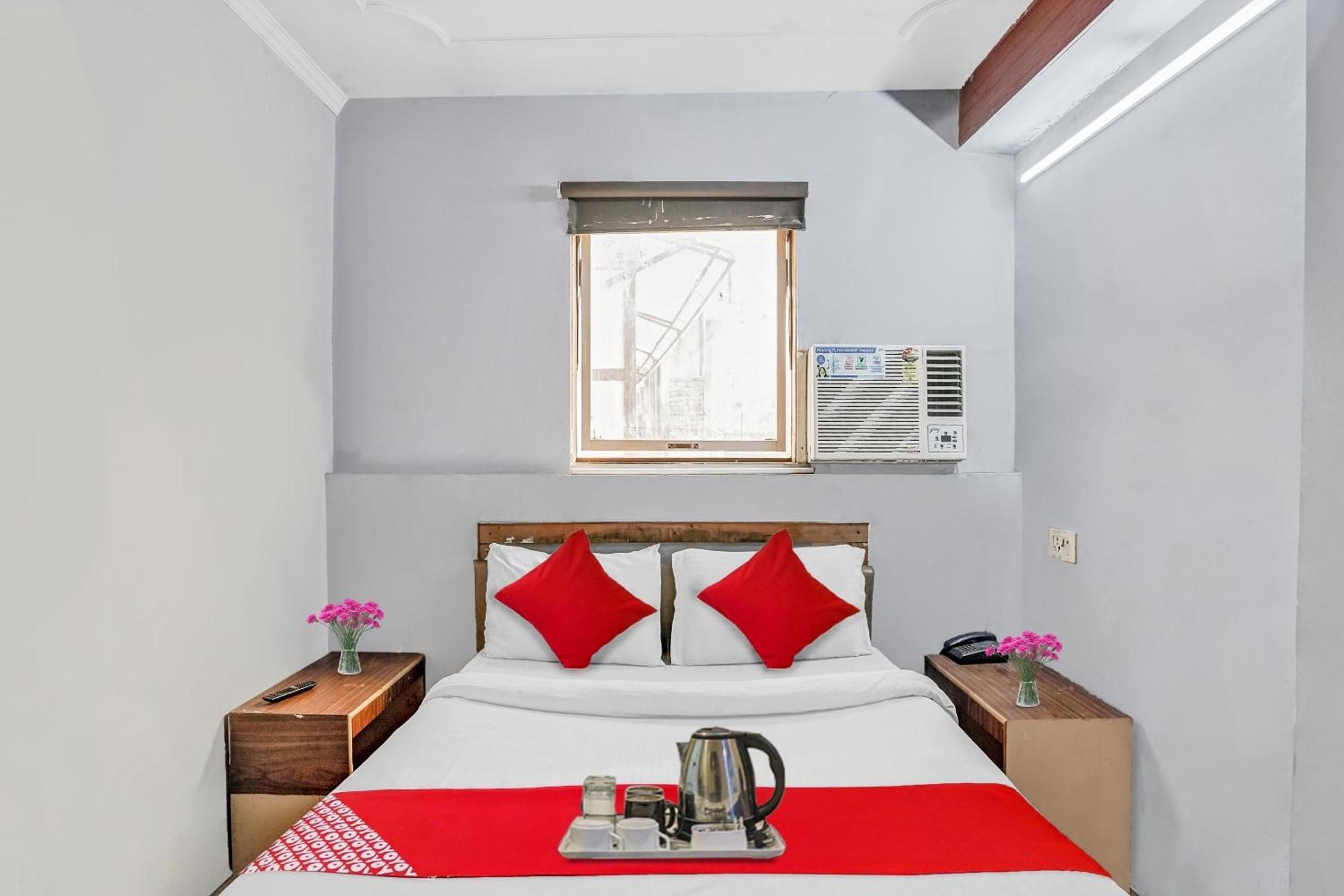Hotel O M Stays Near Akshardham New Delhi Eksteriør billede